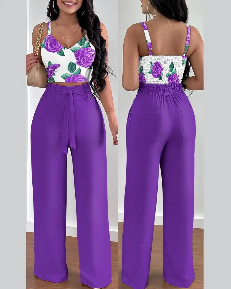 Women’s Modern Office Outfit – Slim Crop Top & High-Waist Wide-Leg Pants